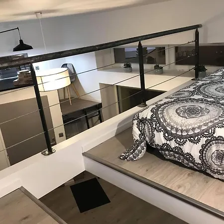 Appartement Moderne A Ferrand - 35 M² + Parking Gratuit *